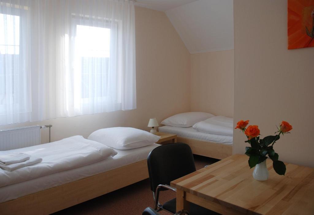 Penzion Duo Hotel Mlada Boleslav Bilik gambar